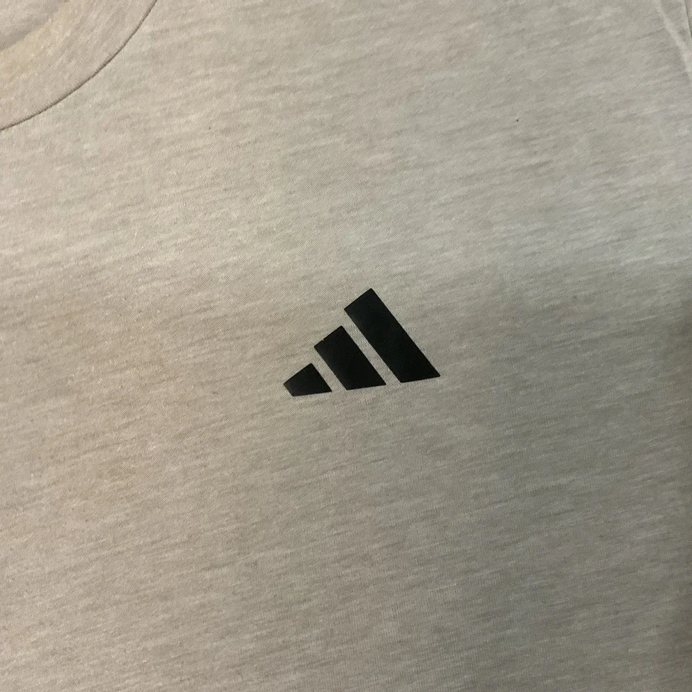 L, XL Lot of 3‎ Men's Adidas Graphic T-Shirts Short Sleeve Logo Classic Designs